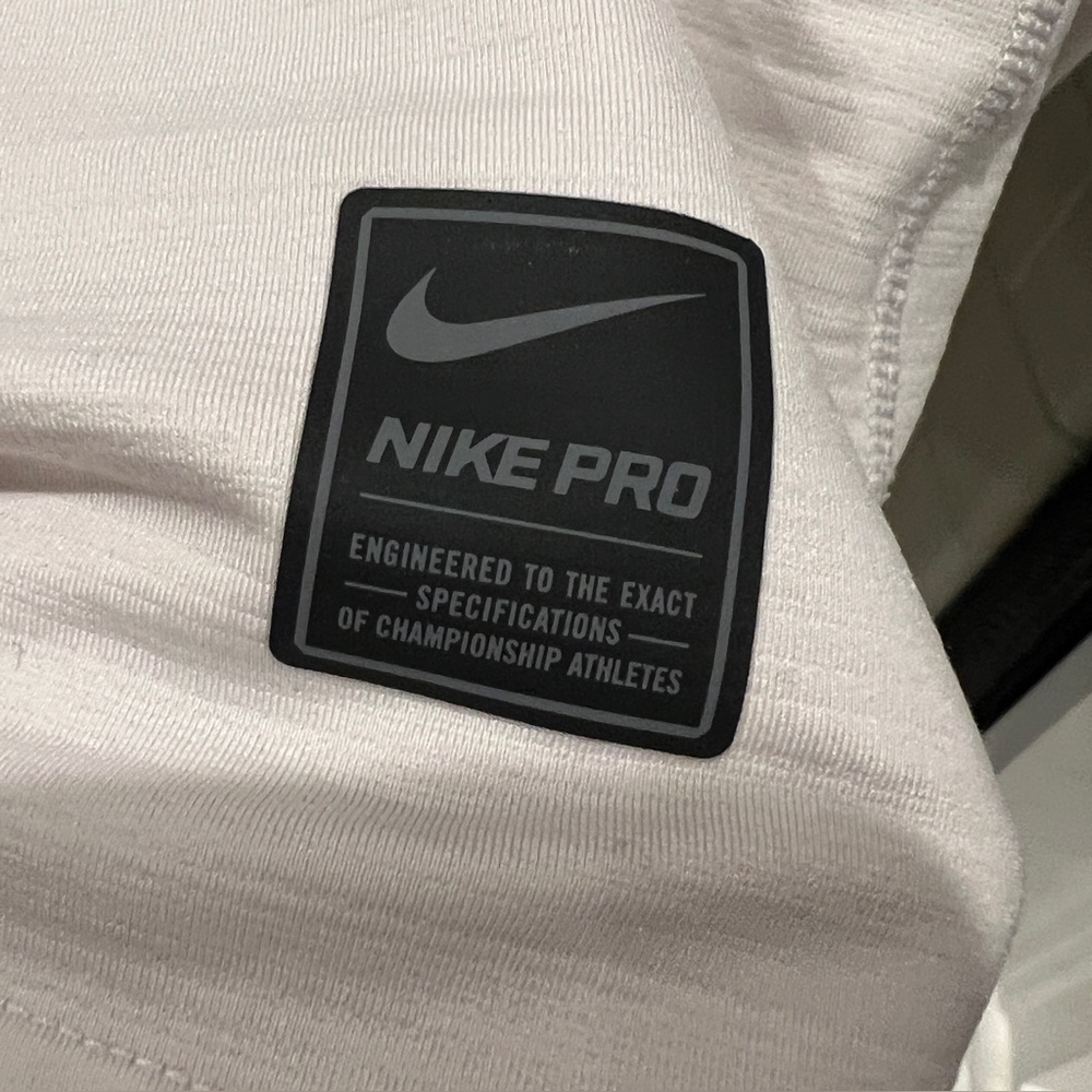 Nike Pro Men's White Long Sleeve Shirt 1/4 Zip Fitted - Picture 2 of 9